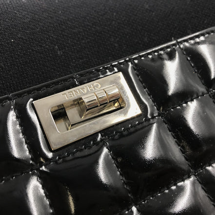 Chanel Τσάντα Ώμου Chocolate Bar από Λουστρίνι Δέρμα