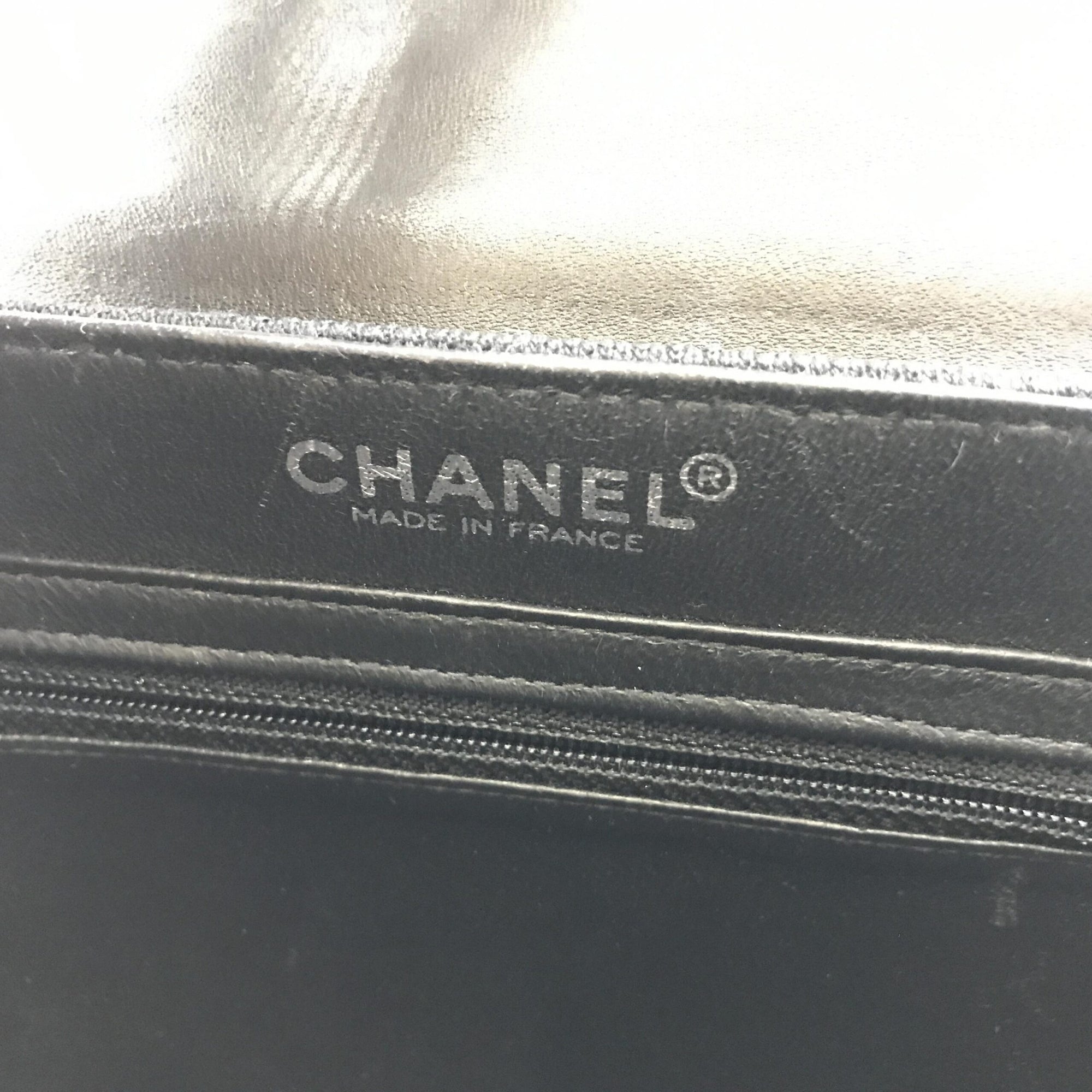 Chanel Τσάντα Ώμου Chocolate Bar από Λουστρίνι Δέρμα