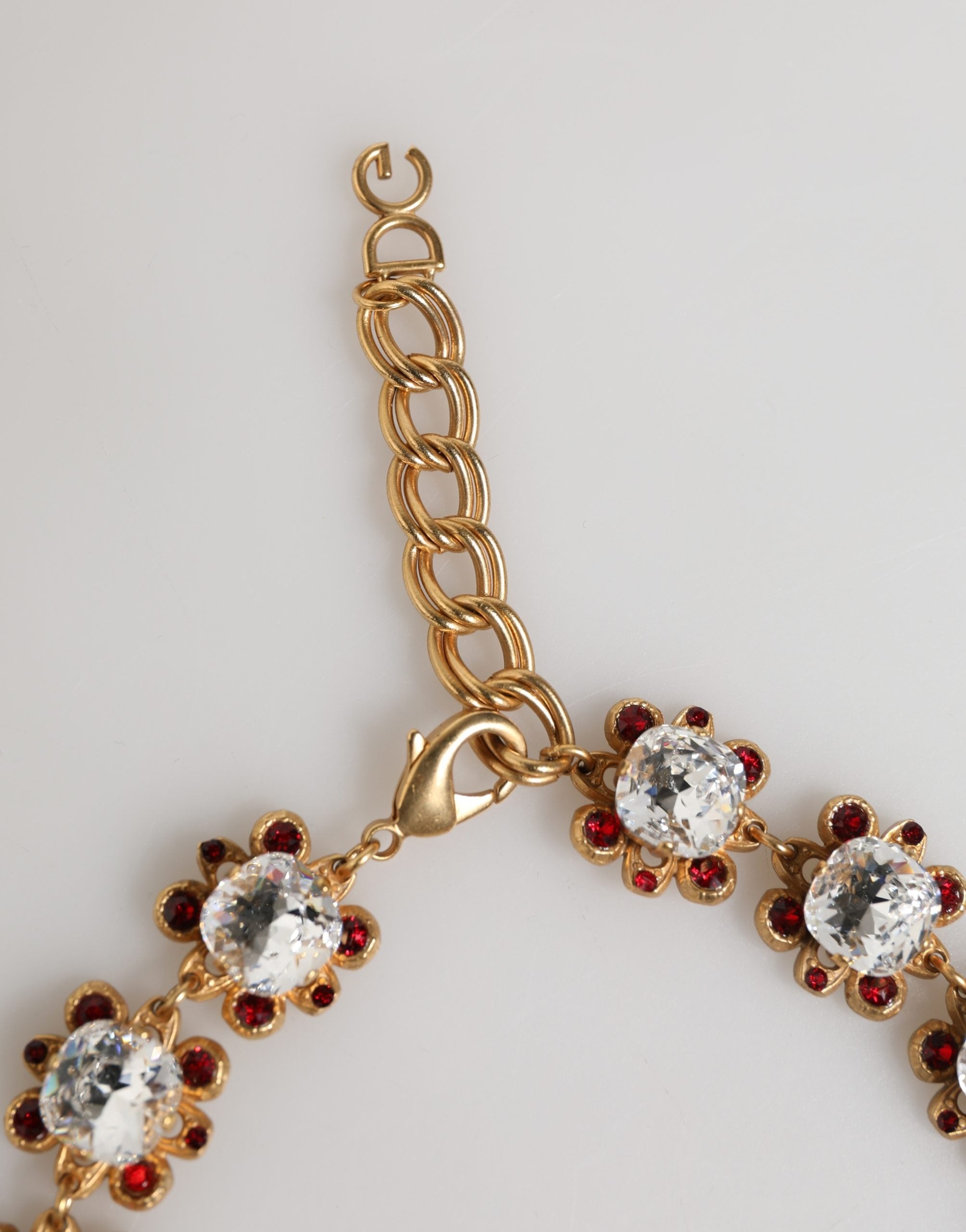 Dolce & Gabbana Χρυσό Ορειχάλκινο Κολιέ με Κρεμαστά ΦΡΟΥΤΑ, Λουλούδια και Λογότυπο με Κρύσταλλα