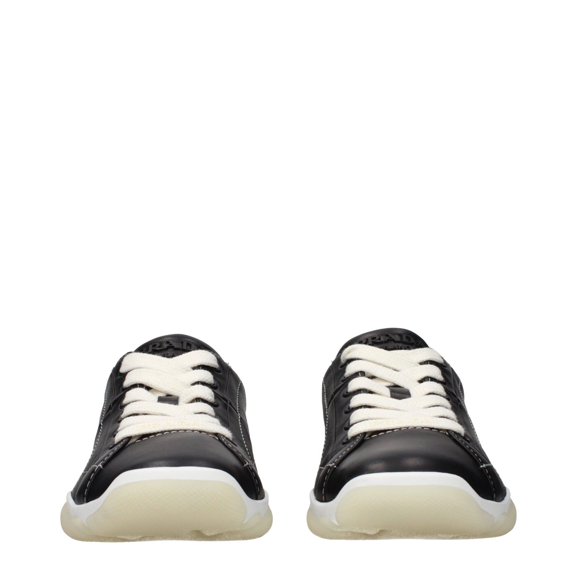 Μαύρα δερμάτινα sneakers Prada