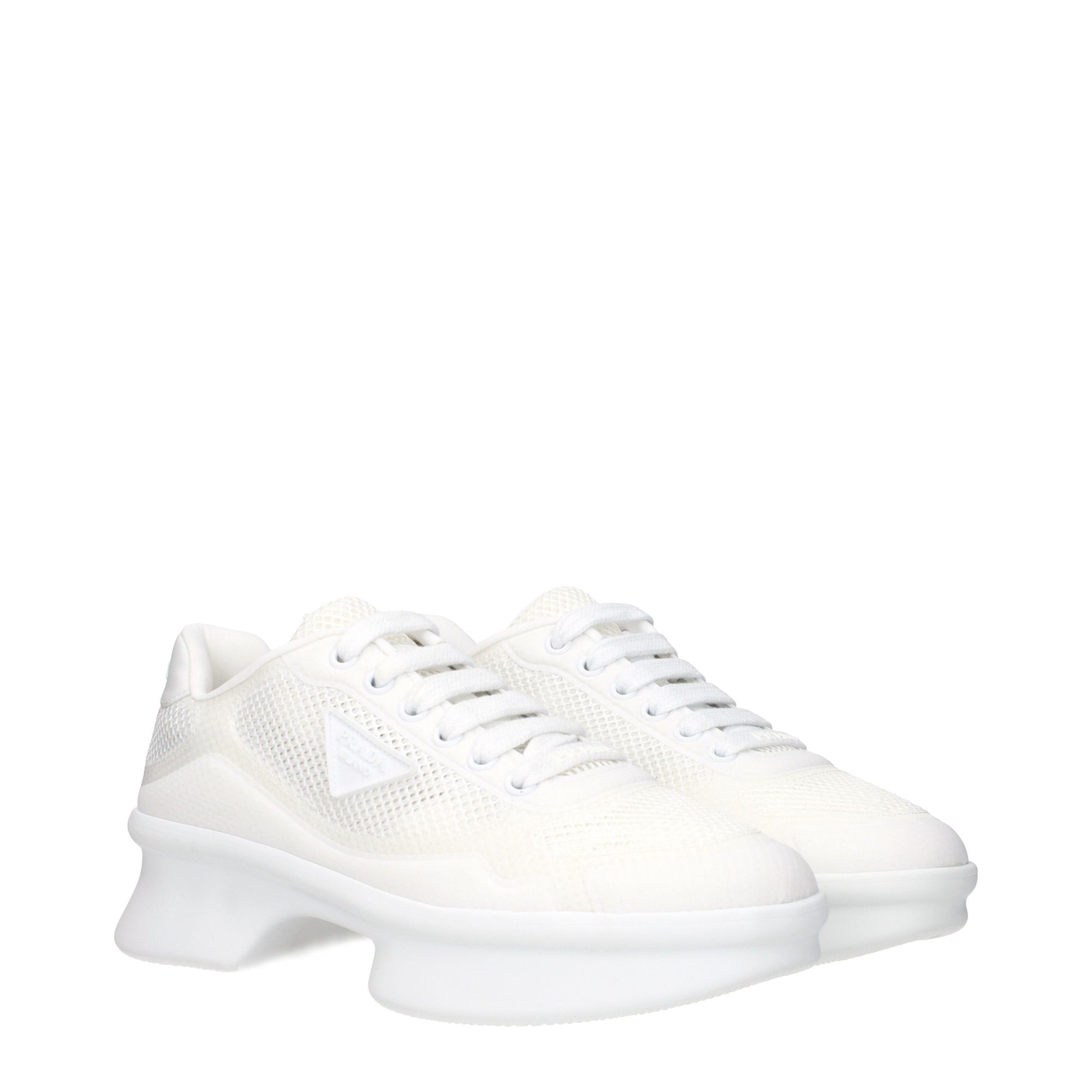 Prada Λευκά Sneakers με Χαμηλή Κορυφή από Ύφασμα