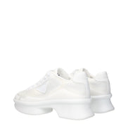 Prada Λευκά Sneakers με Χαμηλή Κορυφή από Ύφασμα