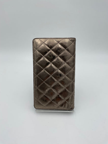Chanel CHANEL Πλατινένιο πορτοφόλι Matelassé