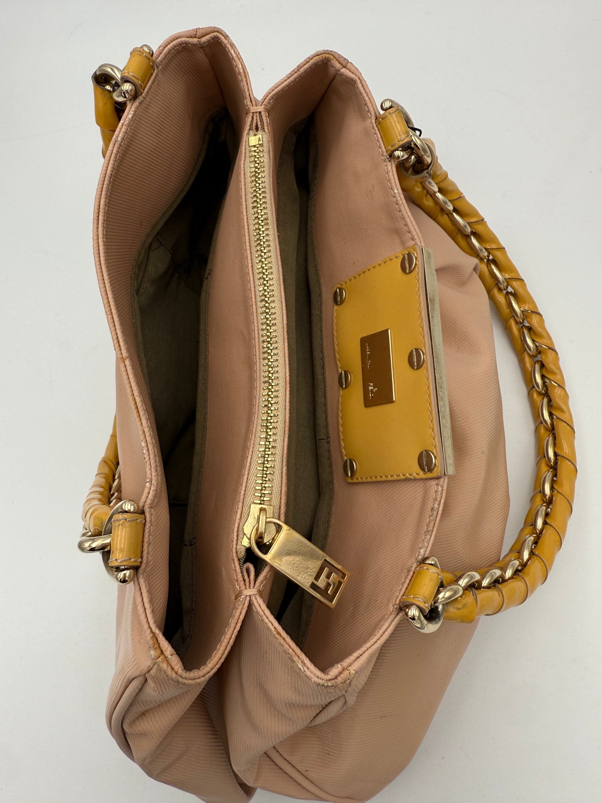 Fendi FENDI Τσάντα Mia Bag