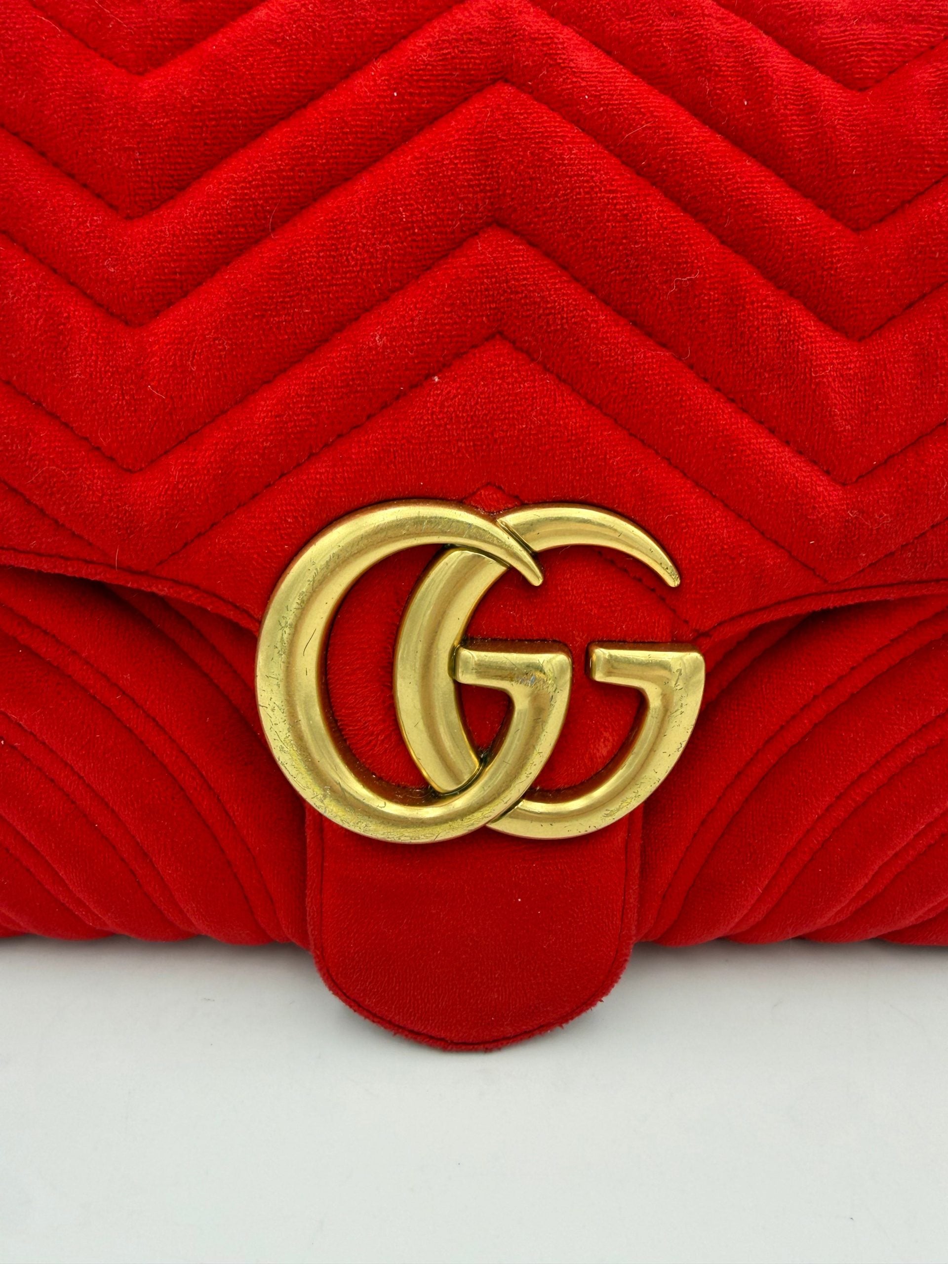 Gucci GUCCI MARMONT Red Velvet Handbag