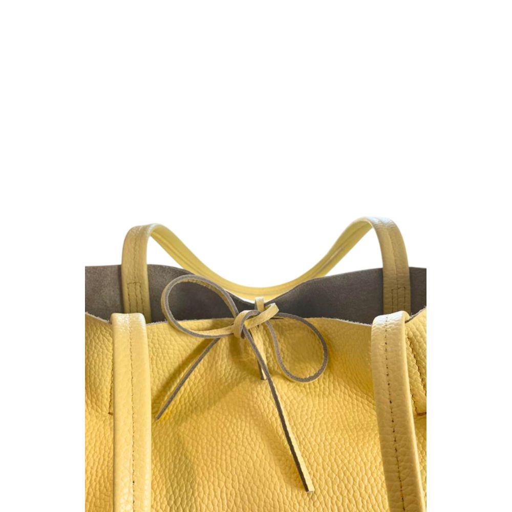 Baldinini Trend Yellow Leather Women Shoulder Bag