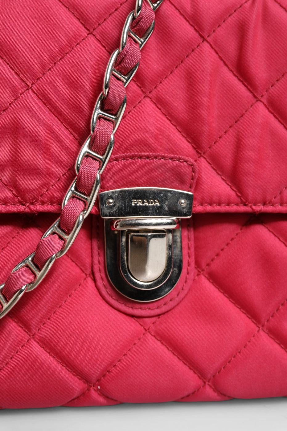 Τσάντα Χιαστί Prada Flap από Ροζ Καπιτονέ Νάιλον Tessuto Impuntu