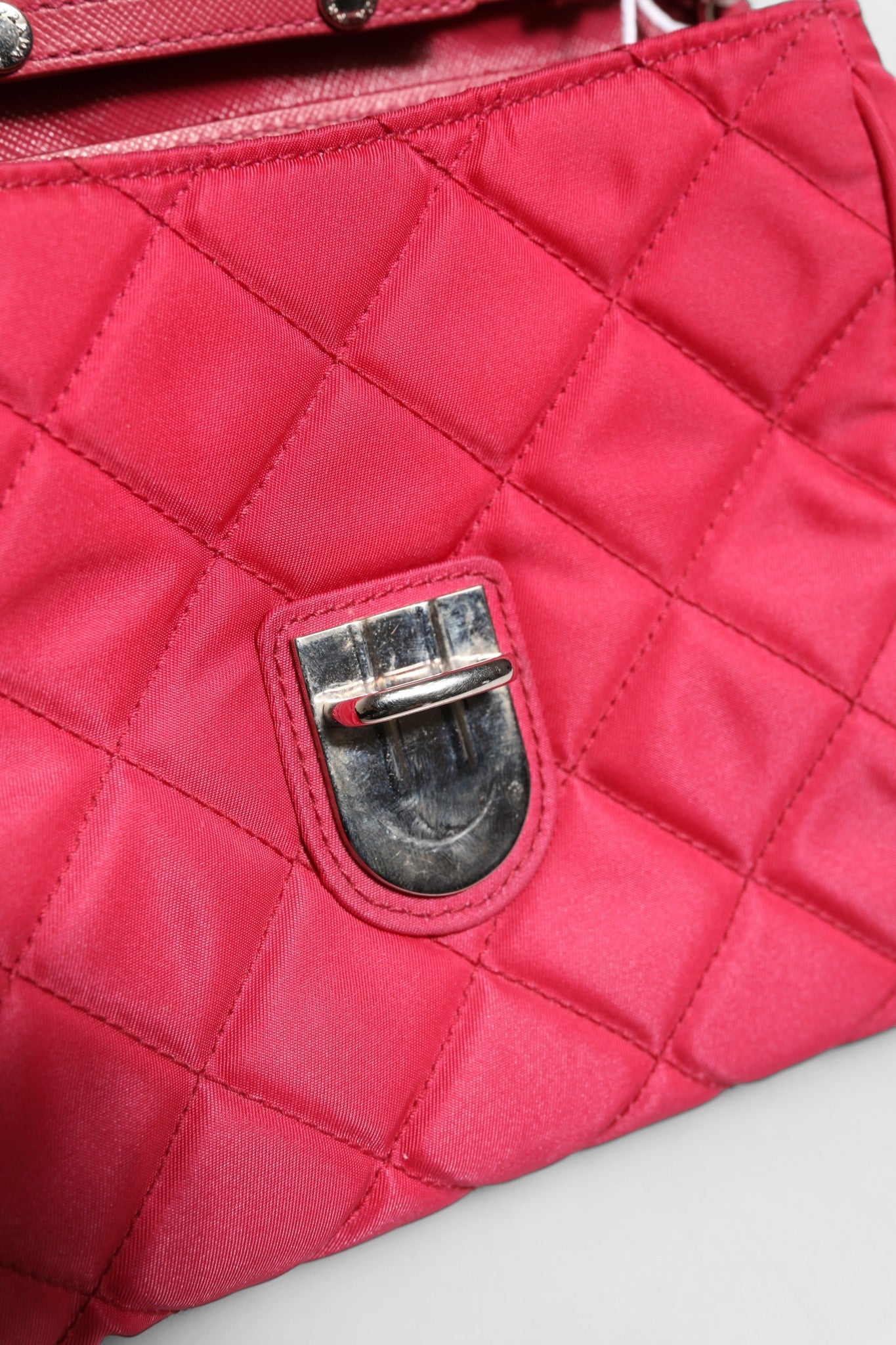 Τσάντα Χιαστί Prada Flap από Ροζ Καπιτονέ Νάιλον Tessuto Impuntu
