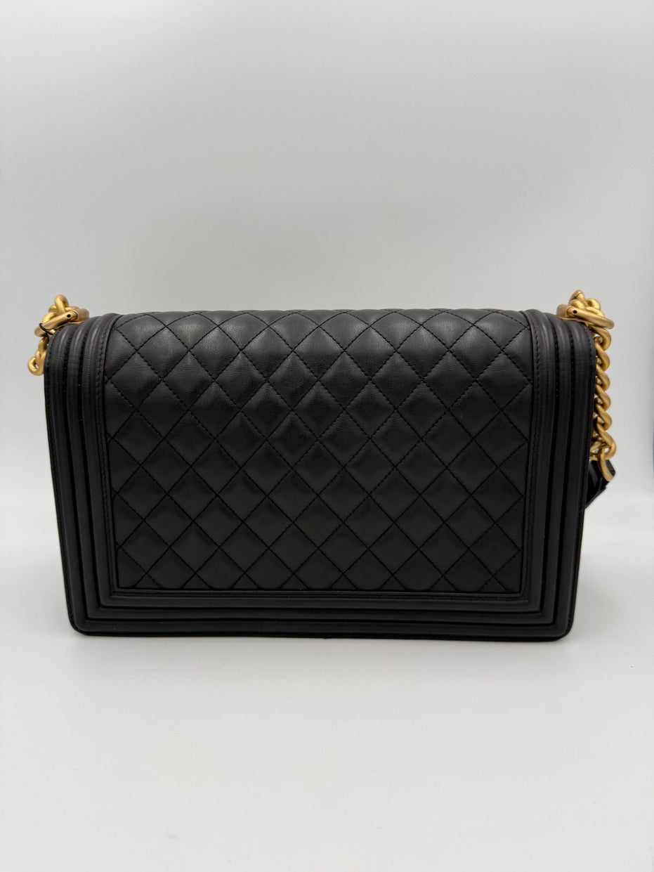 Chanel CHANEL BOY Μεγάλη Τσάντα Χειρός