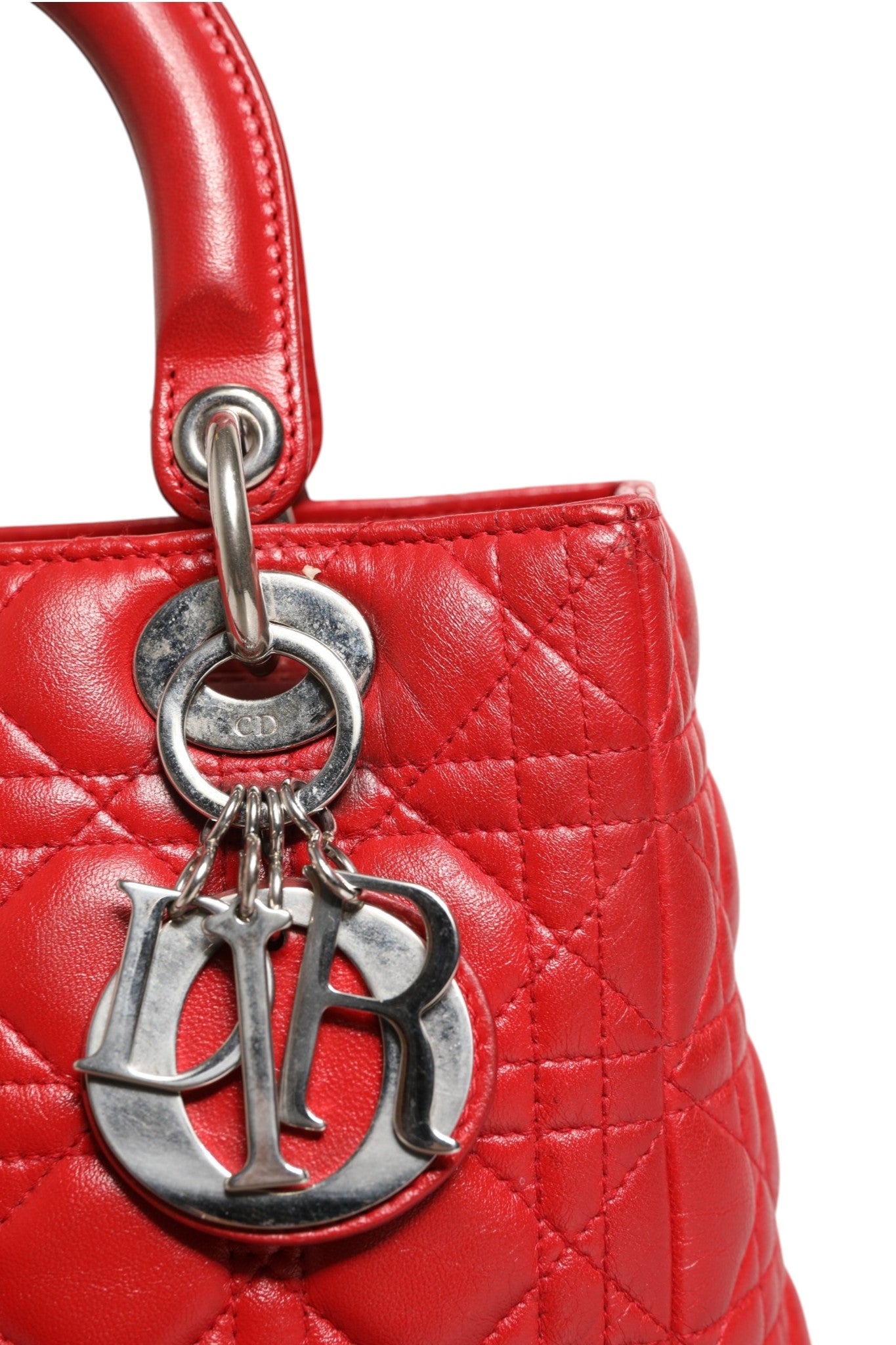 Christian Dior Κόκκινη Τσάντα Lady Dior από Δέρμα Αρνιού με Καπιτονέ Σχέδιο Cannage