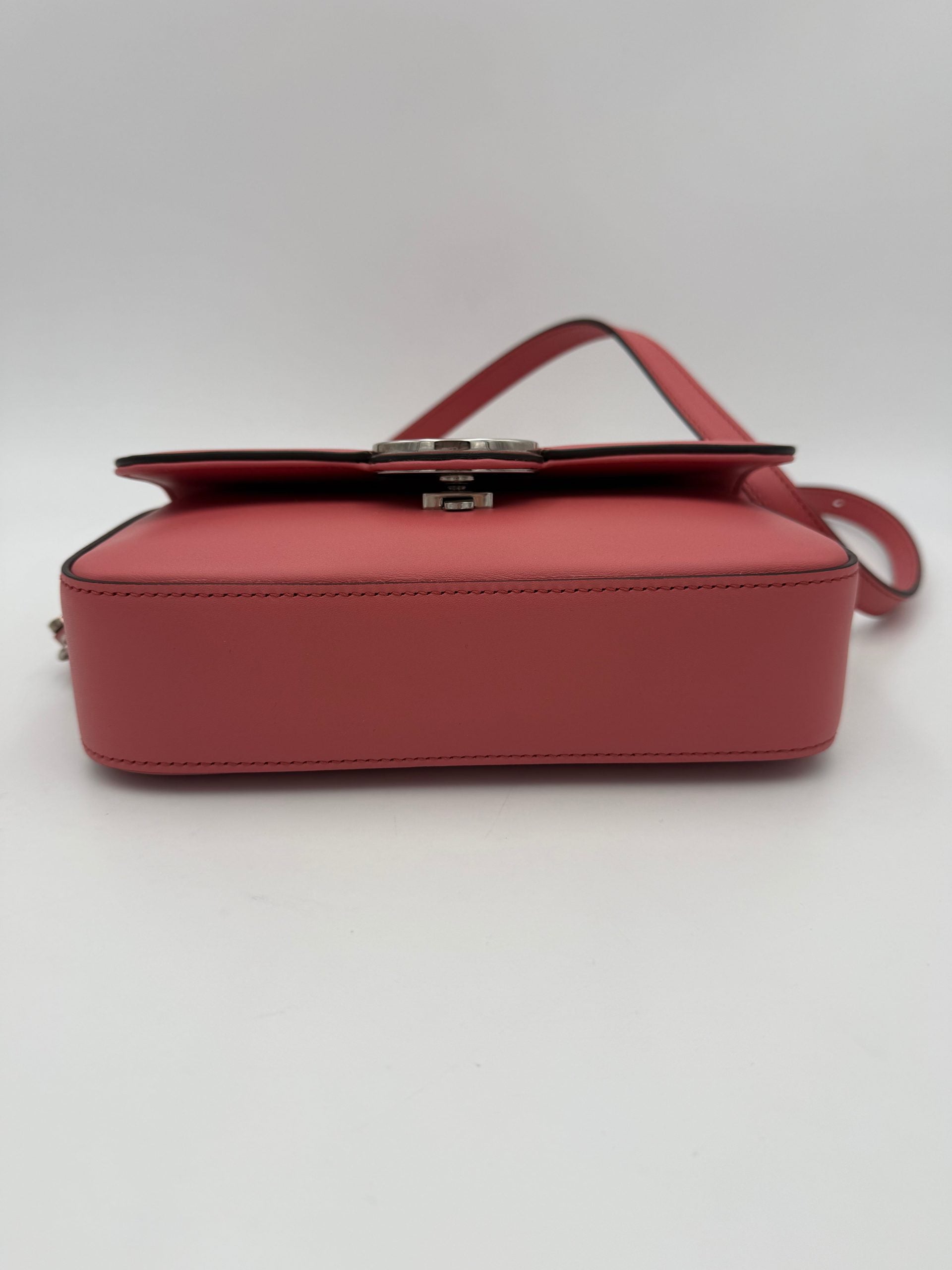 Gucci GUCCI GG Marmont in Leather Shoulder Bag