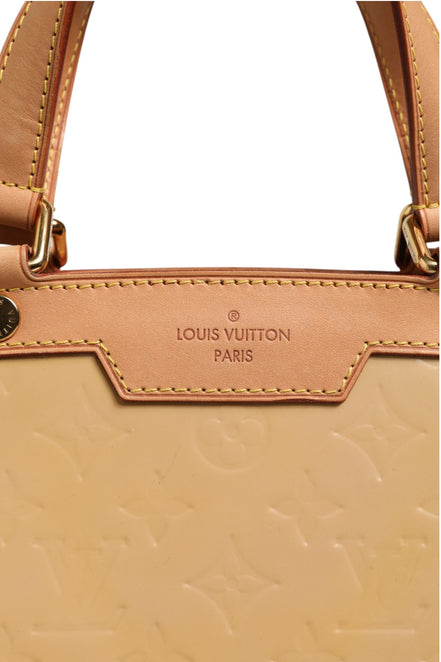 Louis Vuitton Monogram Vernis Brea MM Beige Poudre