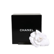 Λευκό φουρκέτα Chanel με λουλούδι