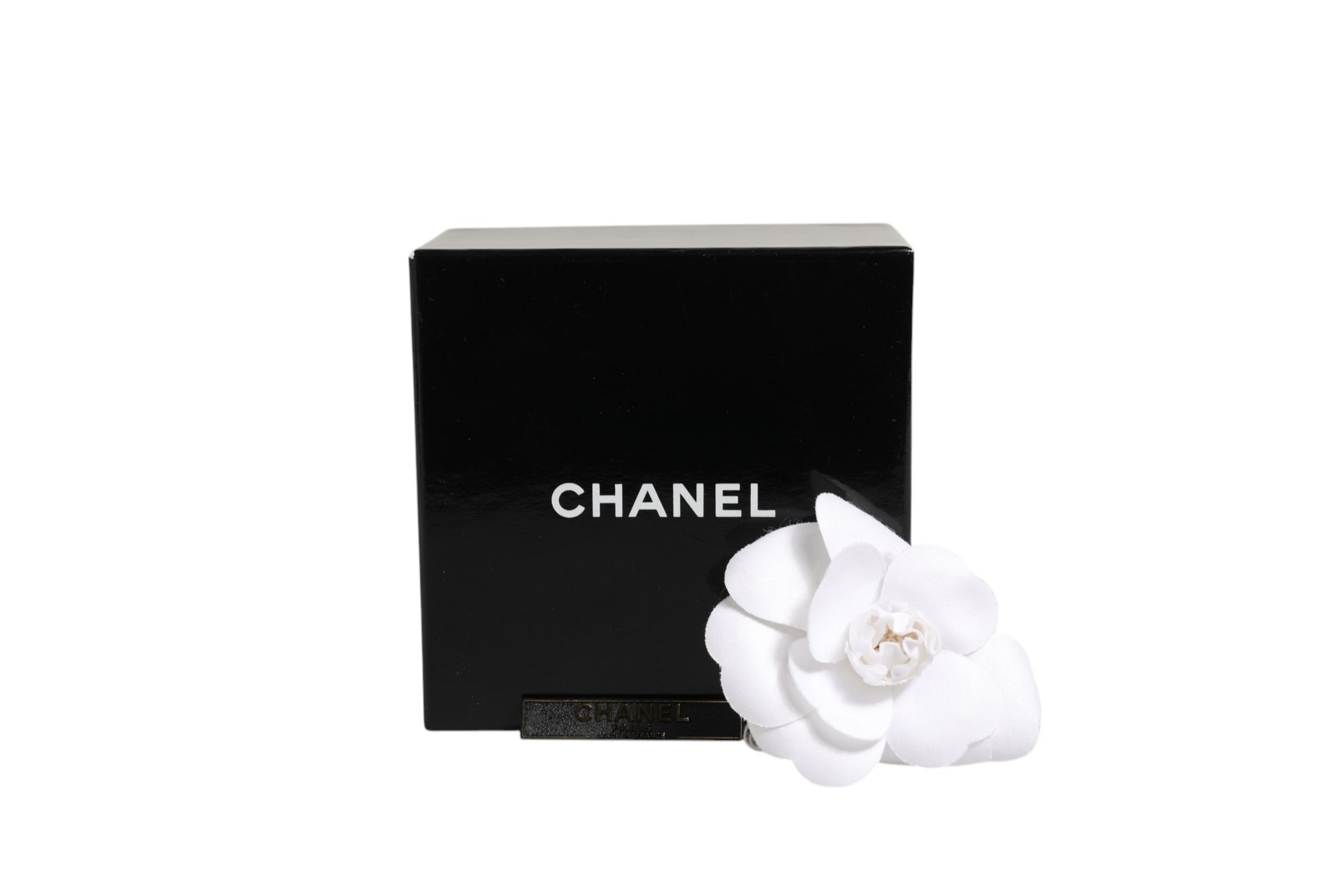 Λευκό φουρκέτα Chanel με λουλούδι