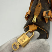 Τσάντα χειρός Nano Speedy με μοτίβο Monogram Louis Vuitton  