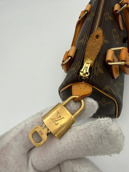 Τσάντα χειρός Nano Speedy με μοτίβο Monogram Louis Vuitton  