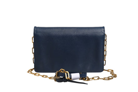 Πορτοφόλι clutch με αλυσίδα από μπλε δέρμα Saffiano Prada  