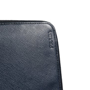Πορτοφόλι με φερμουάρ Oliver Navy από ανάγλυφο δέρμα Prada  