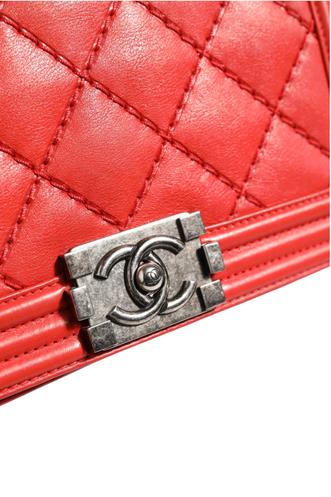 Chanel Boy New Medium Red Diamond-Quilted Calfskin Shoulder Bag