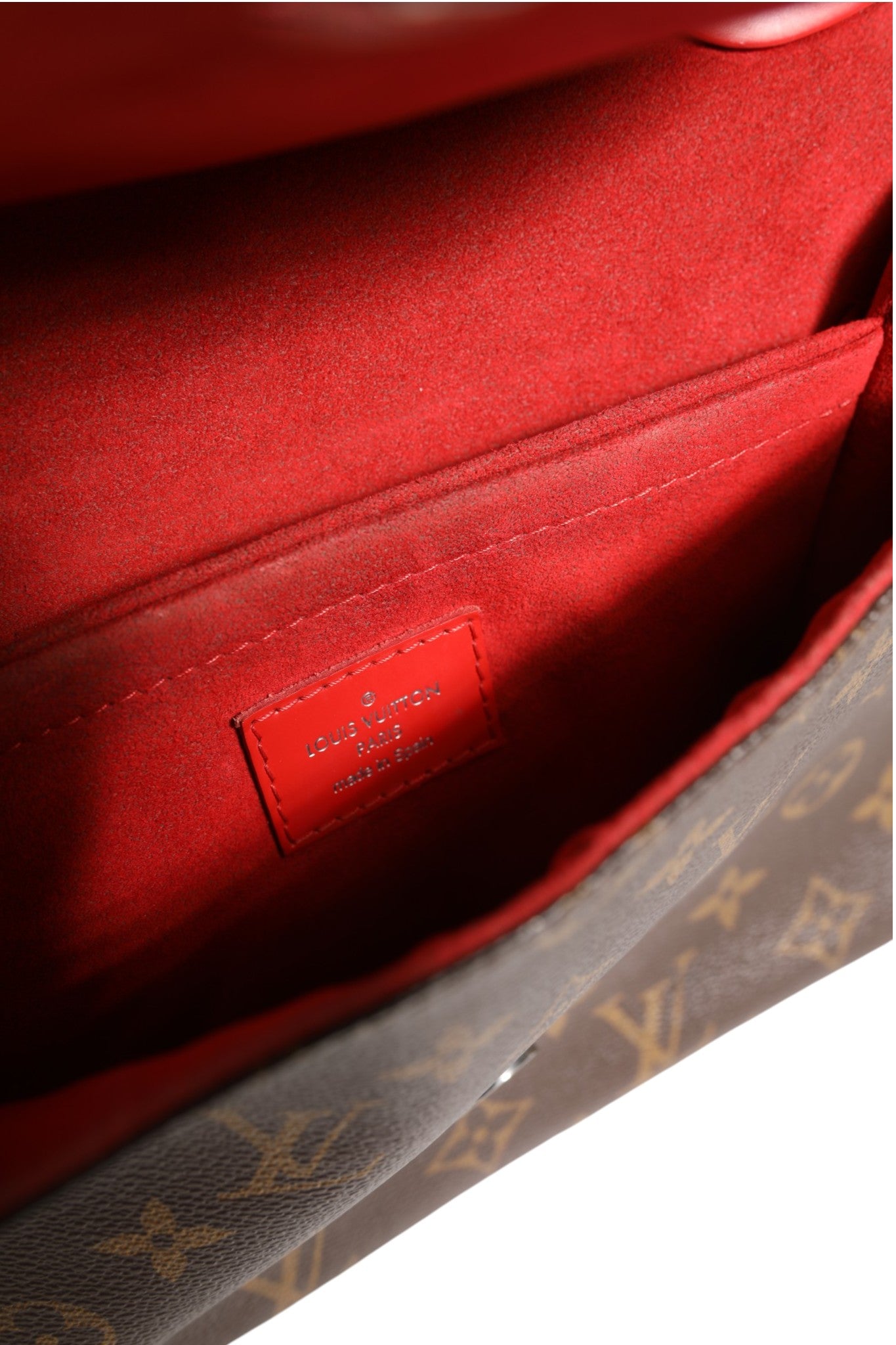 Louis Vuitton Saint Michel Monogram Epi Τσάντα Ώμου Coquelicot