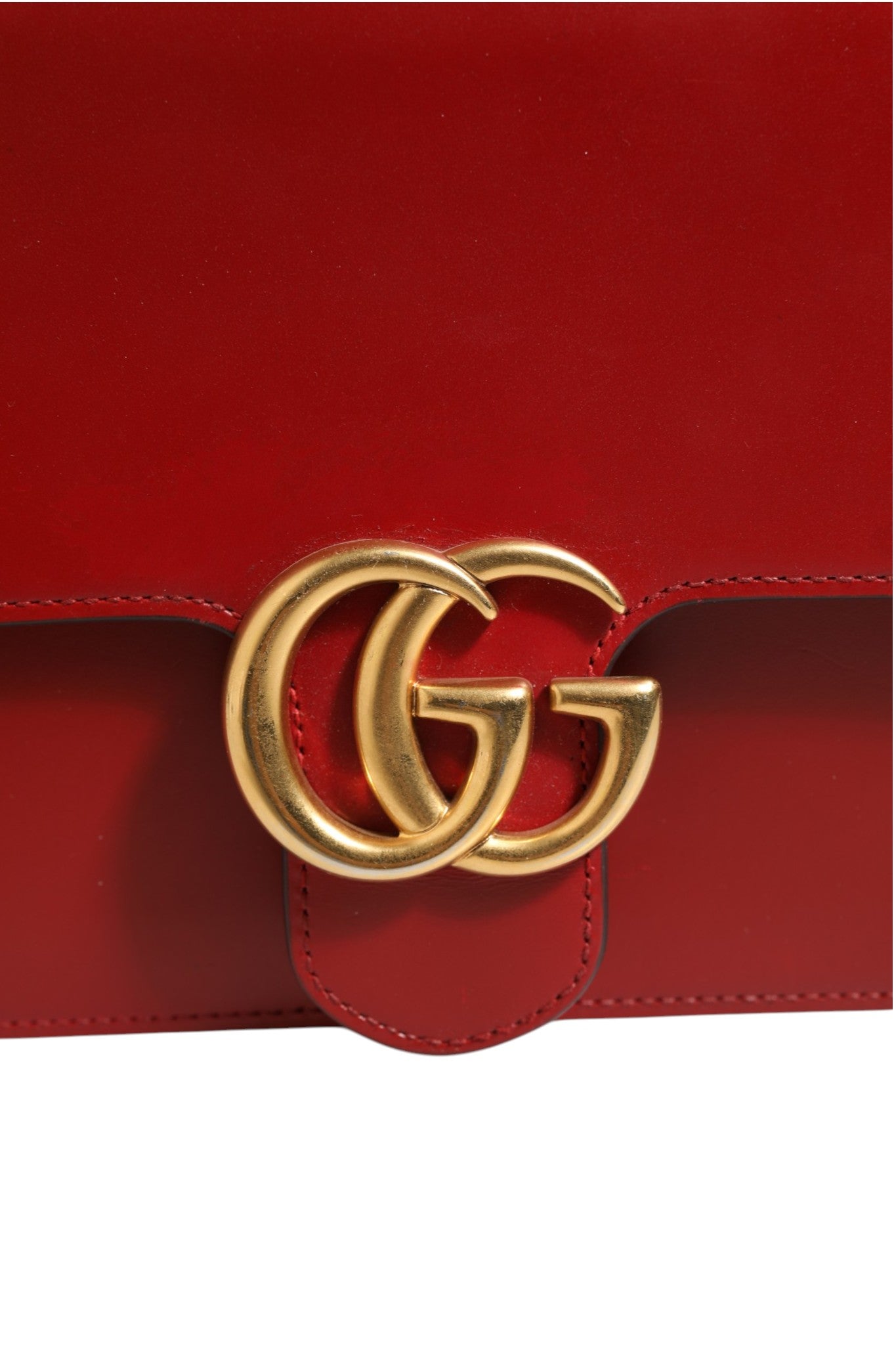 Gucci Marmont small shoulder bag in Rosso Ancora red leather