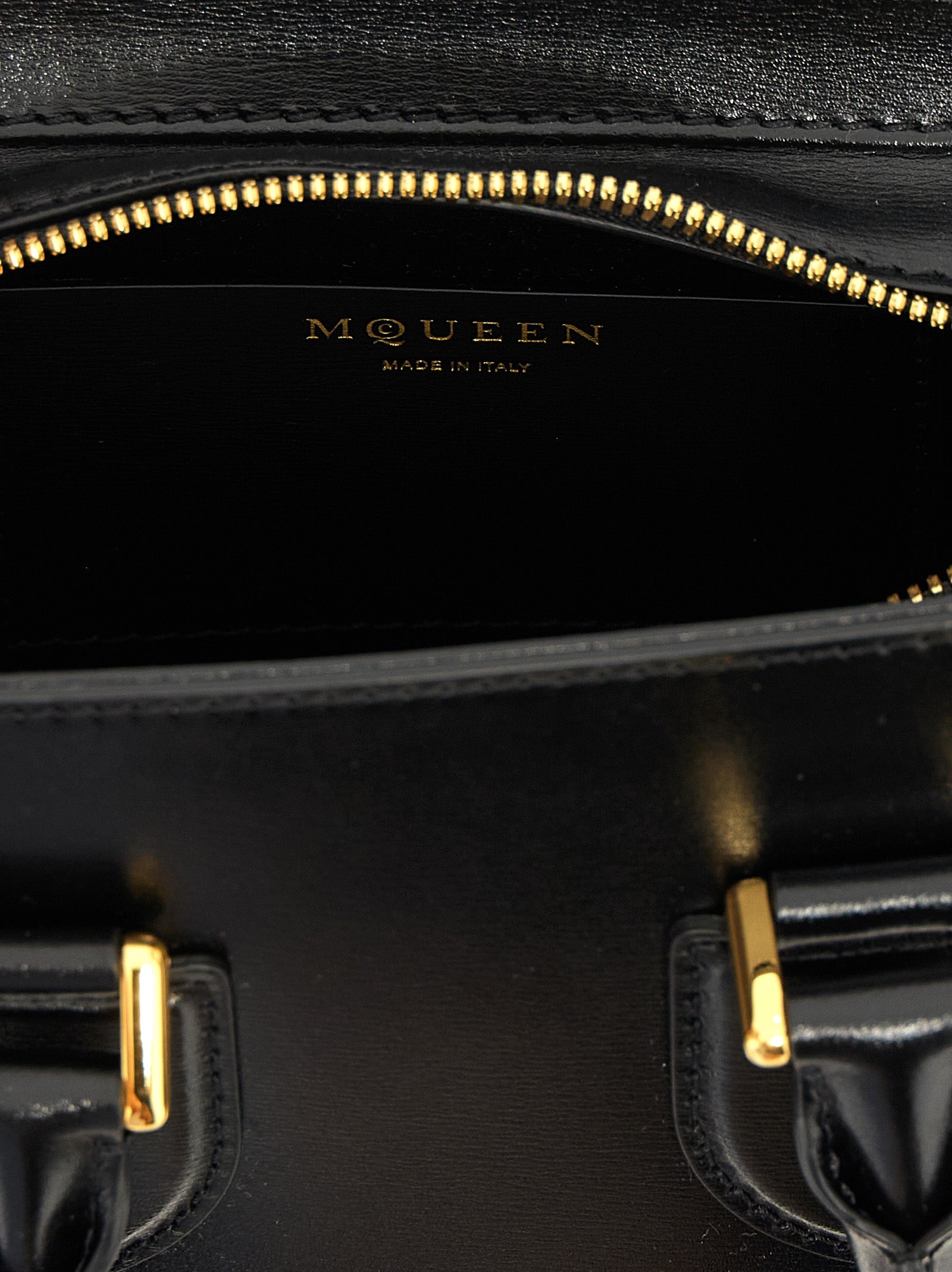 Τσάντα Χειρός από Μαύρο Δέρμα Μόσχου Alexander McQueen