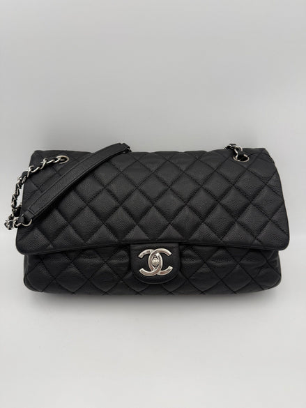 Chanel CHANEL Timeless Classique «ΤΣΑΝΤΑ ΜΕ ΚΑΠΑΚΙ ΚΑΙ ΦΕΡΜΟΥΑΡ»