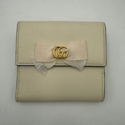 Gucci GUCCI GG Marmont Compact Wallet