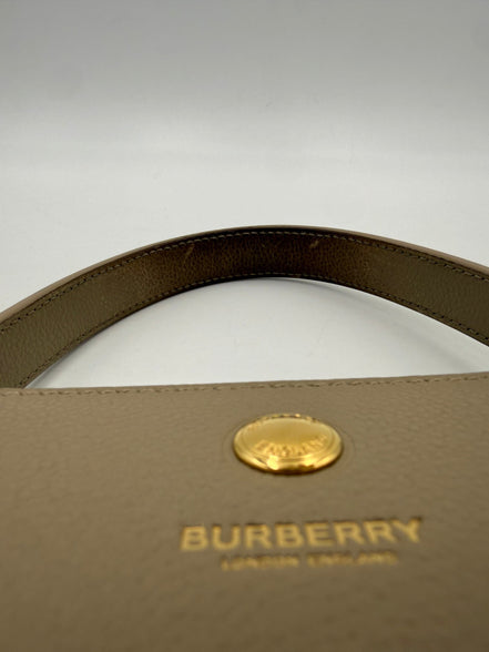 Μίνι τσάντα Burberry Title