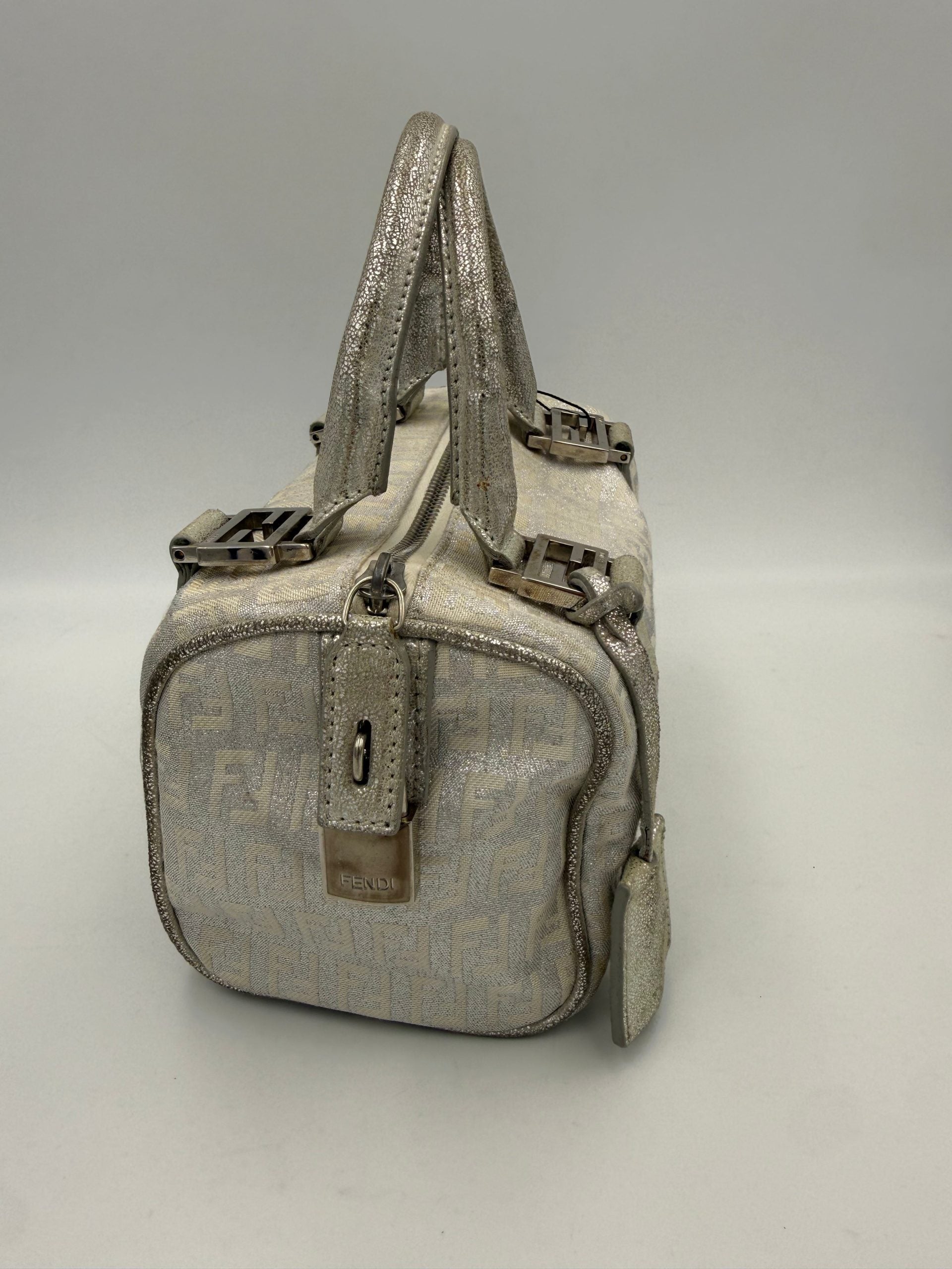 Μίνι τσάντα Fendi Bauletto FF Zucchino Satchel