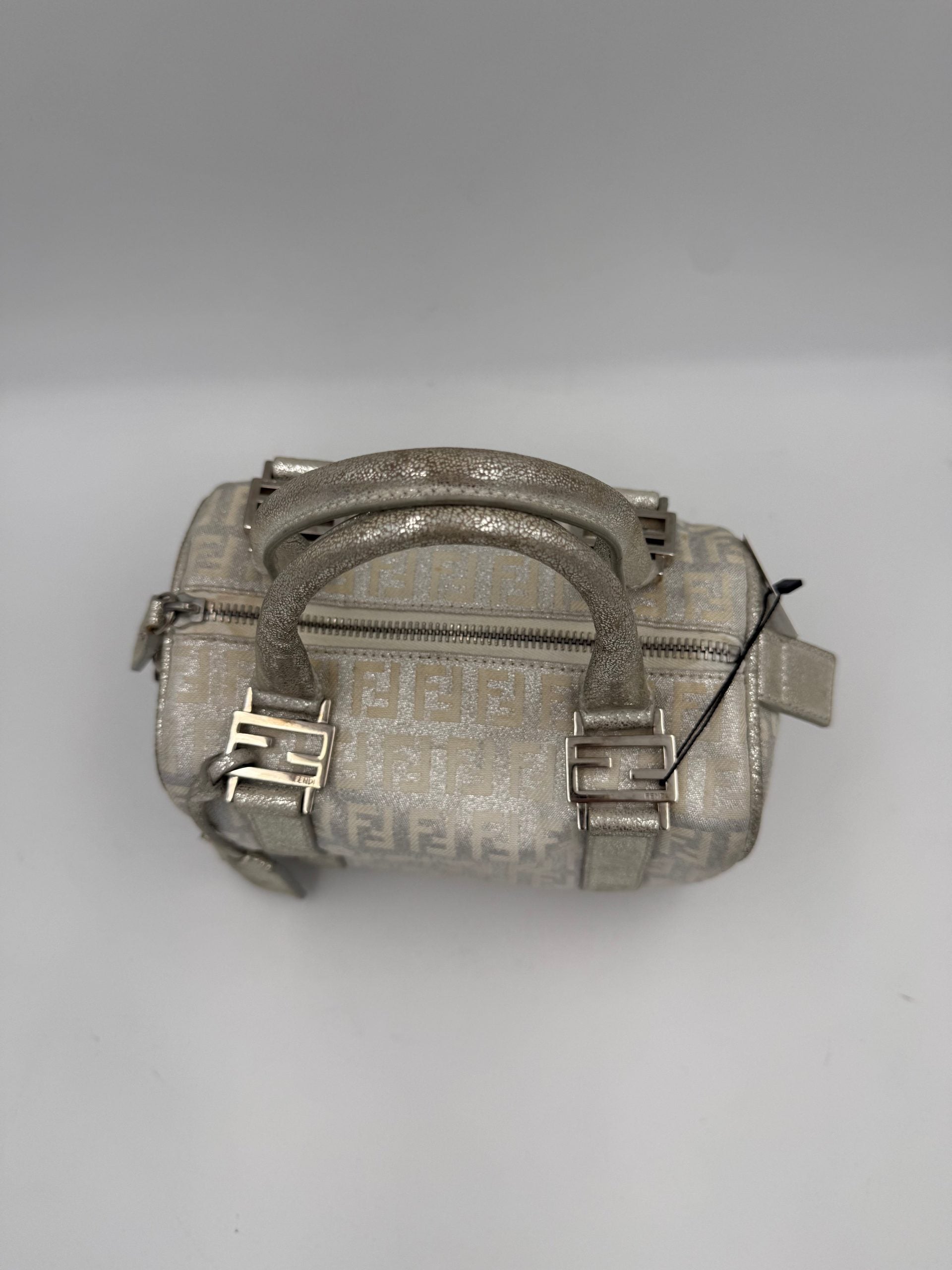 Μίνι τσάντα Fendi Bauletto FF Zucchino Satchel