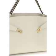 Τσάντα ώμου Ferragamo μπεζ