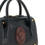 Μικρή ευρύχωρη τσάντα Versace μαύρη