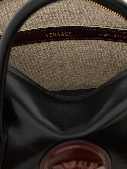 Μικρή ευρύχωρη τσάντα Versace μαύρη