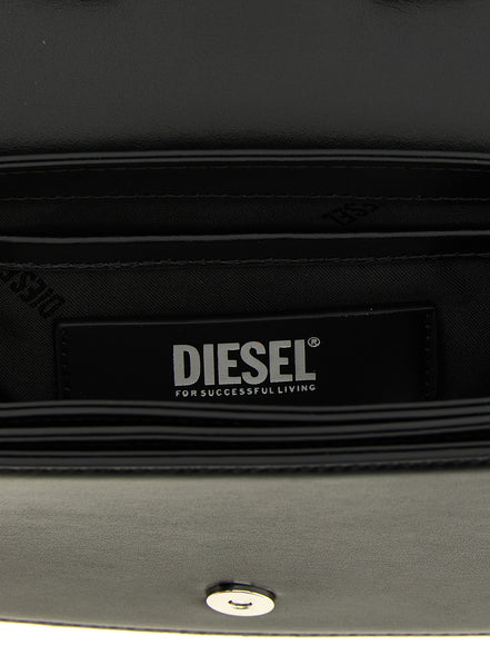 Τσάντα ώμου Diesel από μαύρο δέρμα αγελάδας