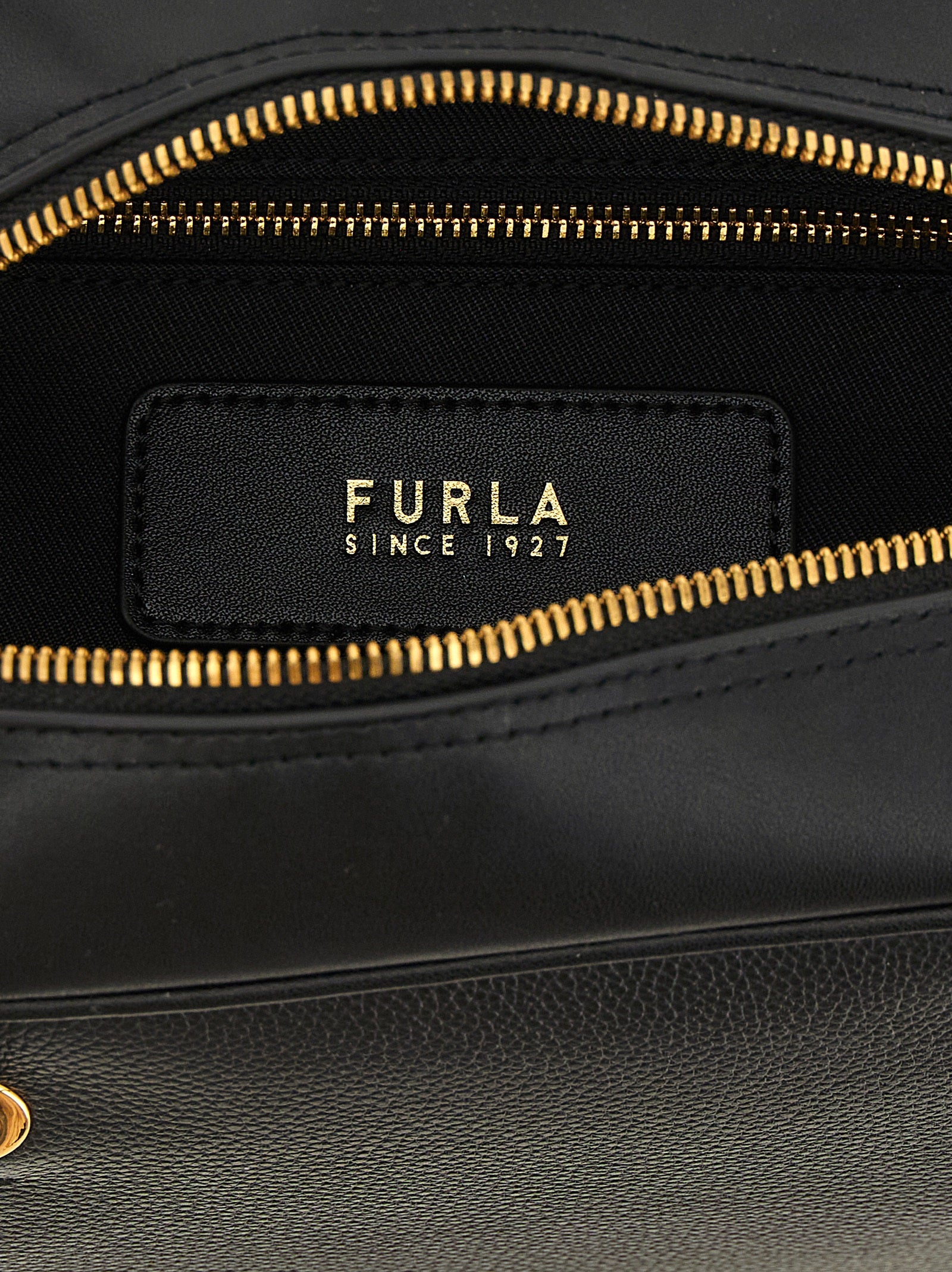 Τσάντα Furla Black Poppy M