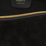 Τσάντα crossbody Khaite από μαύρο δέρμα μοσχαριού