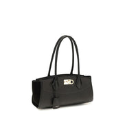 Ferragamo Studio Soft East-West Μαύρη Δερμάτινη Τσάντα Ώμου