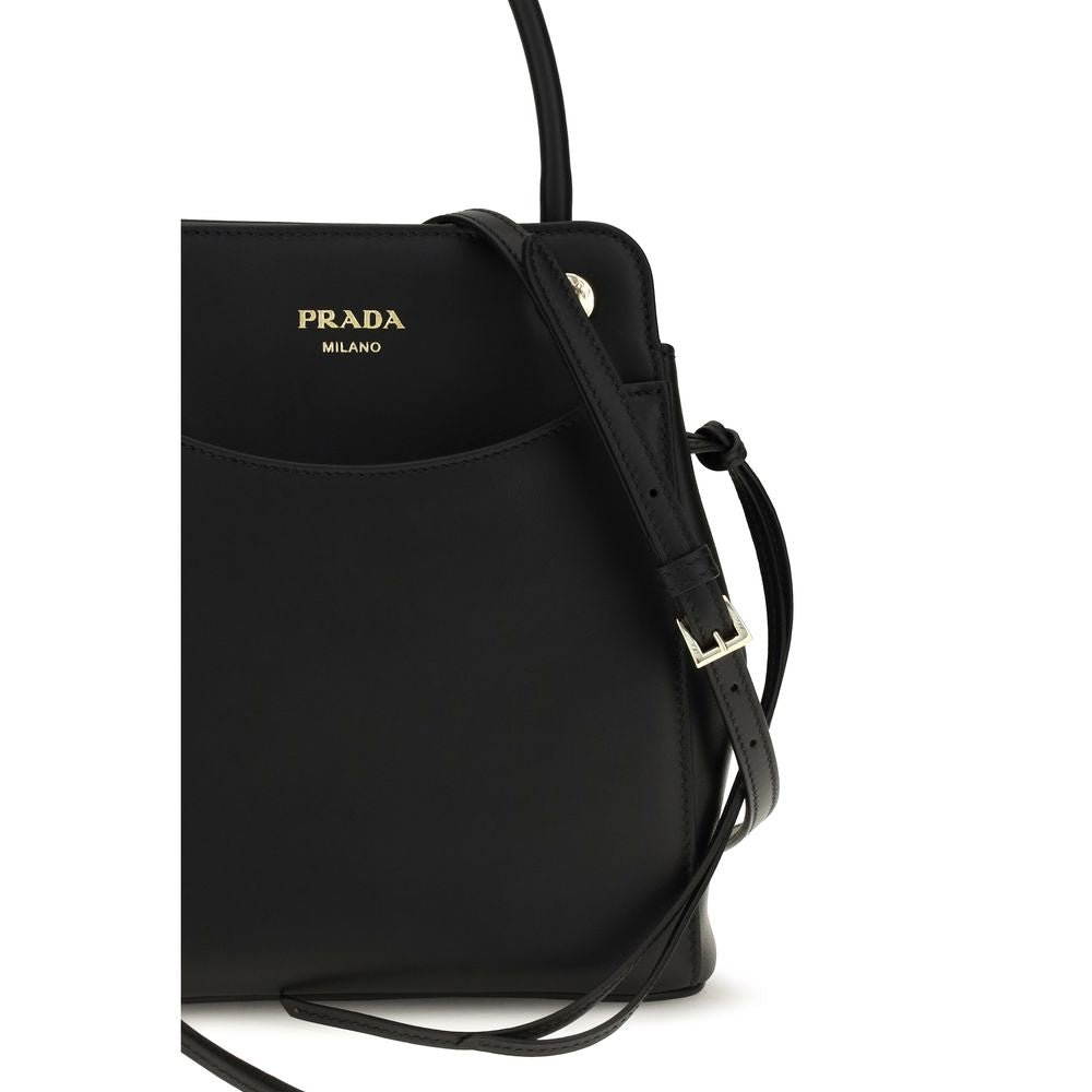 Γυναικεία τσάντα ώμου Prada από μαύρο δέρμα μοσχαριού Bos Taurus  