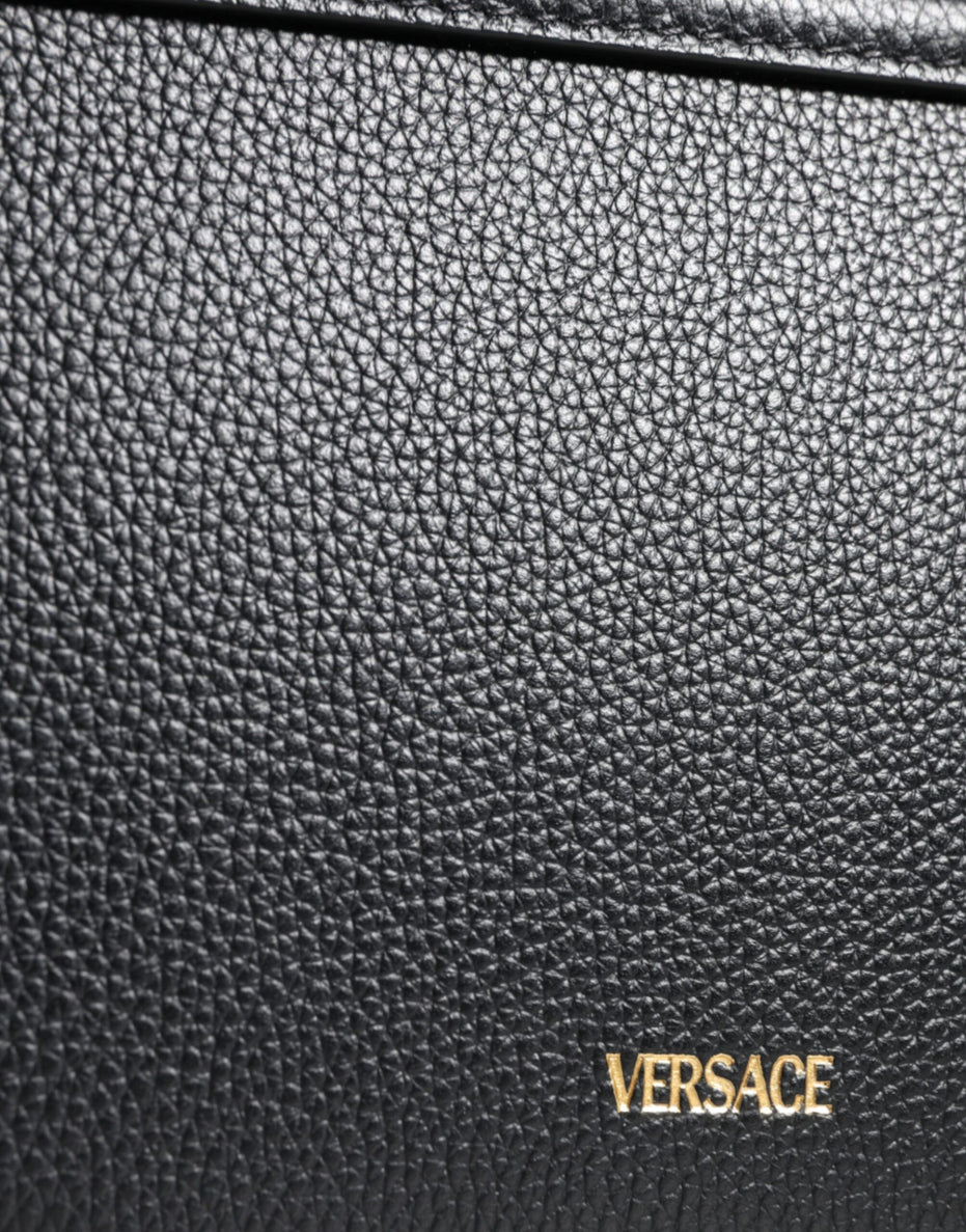 Τσάντα Χιαστί Ώμου Versace Μαύρο Ανάγλυφο Δέρμα Μοσχαριού με Λογότυπο