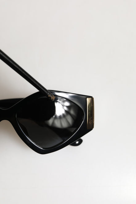 Γυαλιά ηλίου Dolce & Gabbana DG4396 με γκρι διαβαθμισμένο φακό και μαύρο ακανόνιστο πλαίσιο