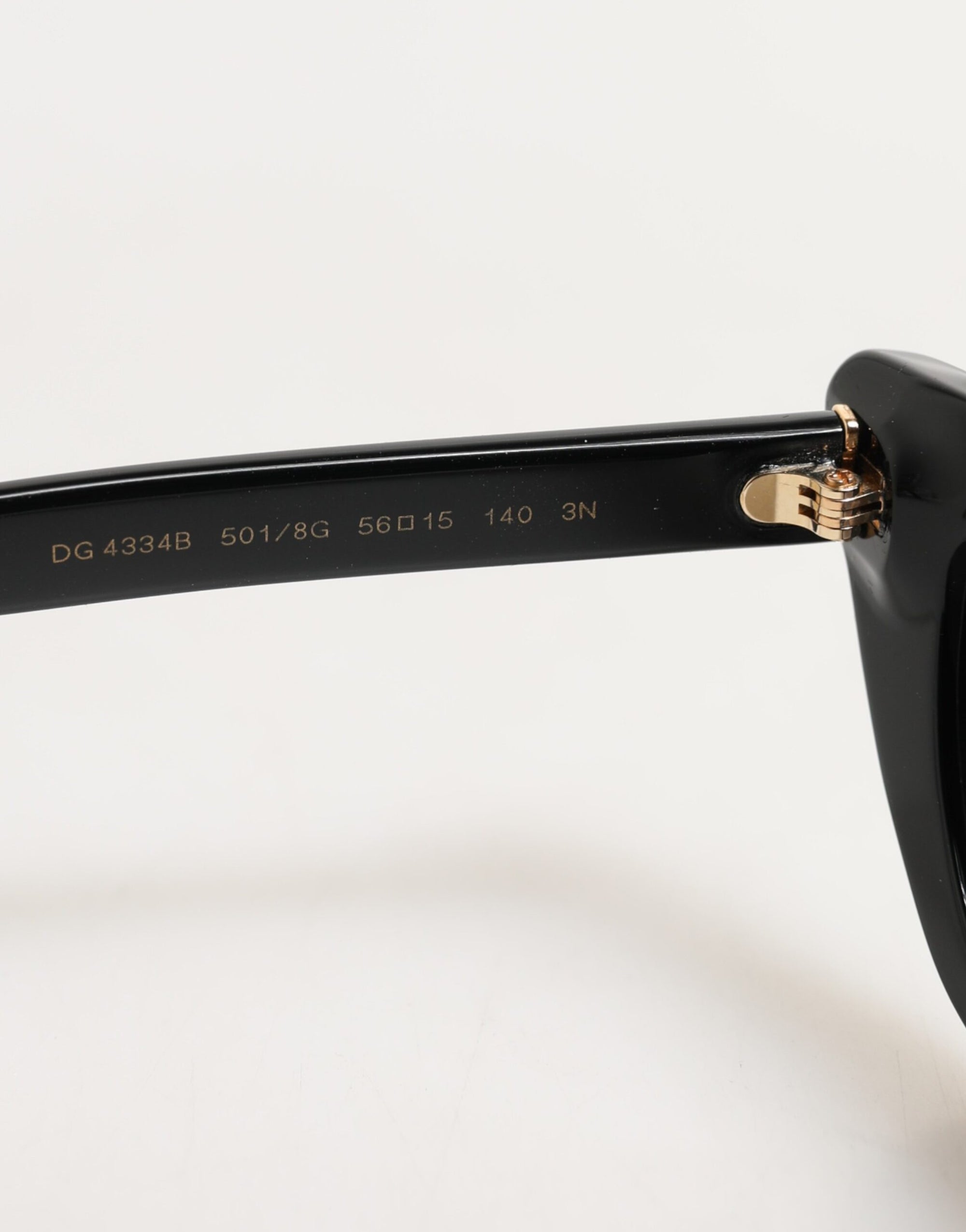 Γυαλιά ηλίου Dolce & Gabbana μαύρα Re-Edition DNA σε στυλ cat-eye