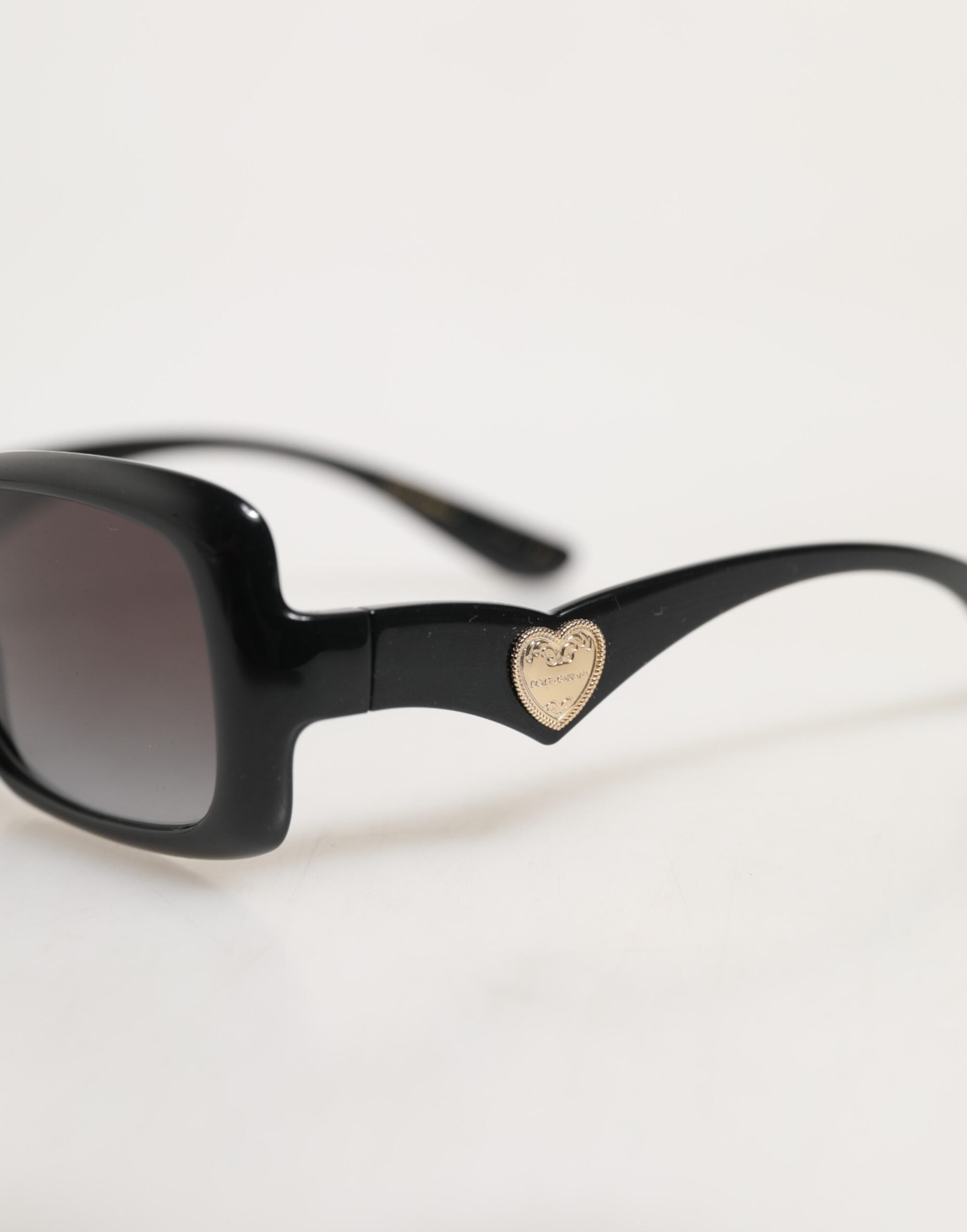 Dolce & Gabbana DG6152 Μαύρα Γυαλιά Ηλίου με Τετράγωνο Σκελετό και Λεπτομέρεια Sacred HeartDevotion